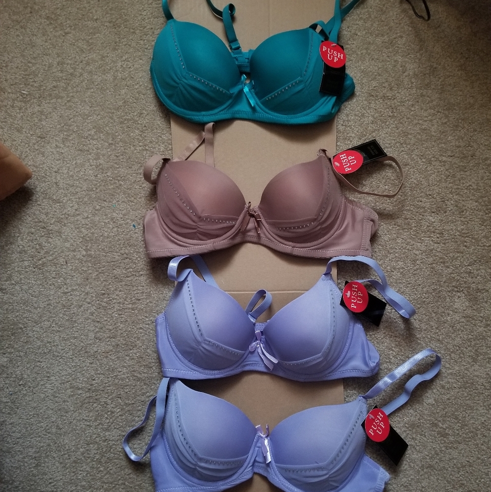 4 Bras push-up 32B Green, brown, light purple